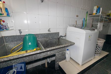 Casa à venda com 480m², 4 quartos e 6 vagasÁrea de Serviço