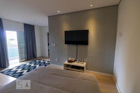 Casa à venda com 480m², 4 quartos e 6 vagasSuíte 2