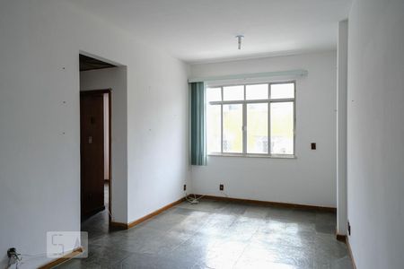 Apartamento à venda com 70m², 2 quartos e 1 vagaSala