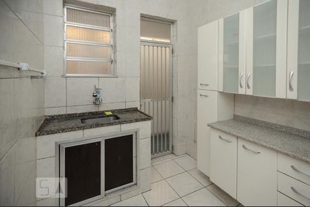 Apartamento à venda com 70m², 2 quartos e sem vagaCozinha