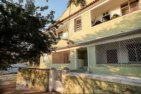 Apartamento à venda com 70m², 2 quartos e sem vagaFachada