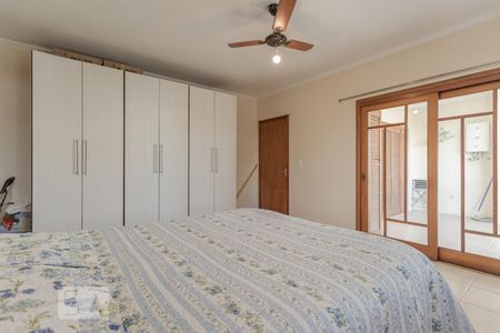 Casa à venda com 40m², 3 quartos e 3 vagasSuíte
