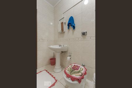 Casa à venda com 40m², 3 quartos e 3 vagasBanheiro 1