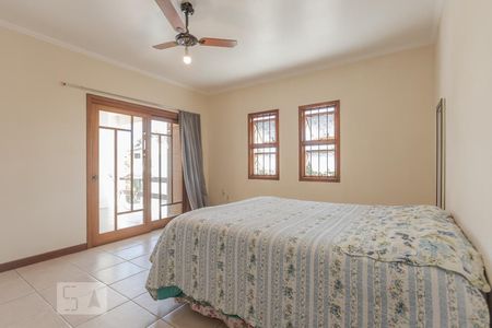 Casa à venda com 40m², 3 quartos e 3 vagasSuíte