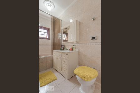 Casa à venda com 40m², 3 quartos e 3 vagasBanheiro da Suíte