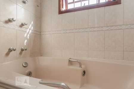 Casa à venda com 40m², 3 quartos e 3 vagasBanheiro da Suíte