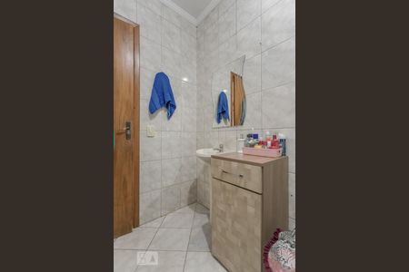 Casa à venda com 40m², 3 quartos e 3 vagasBanheiro 2