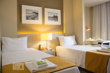 Apartamento para alugar com 69m², 2 quartos e 1 vagaSuíte