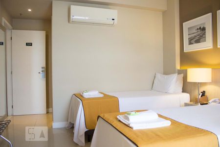 Apartamento para alugar com 69m², 2 quartos e 1 vagaSuíte