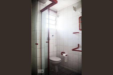 Apartamento para alugar com 60m², 2 quartos e sem vagaBanheiro