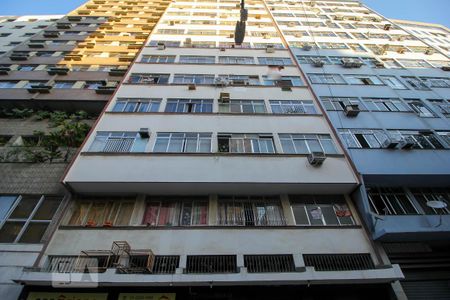Fachada do Prédio de apartamento para alugar com 1 quarto, 40m² em Centro, Rio de Janeiro