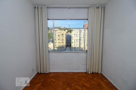 Quarto de apartamento para alugar com 1 quarto, 40m² em Centro, Rio de Janeiro
