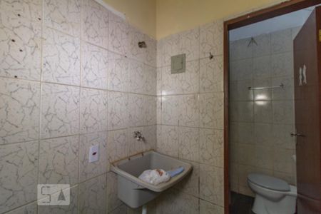 Lavanderia de casa de condomínio para alugar com 1 quarto, 37m² em Parque Independência, São Paulo