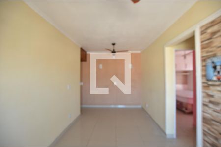 Sala de apartamento para alugar com 2 quartos, 54m² em Vila da Penha, Rio de Janeiro