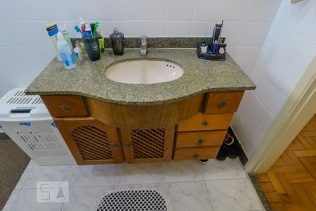Apartamento à venda com 58m², 2 quartos e sem vagaBanheiro