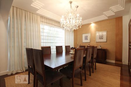 Sala de casa para alugar com 3 quartos, 469m² em Aclimação, São Paulo