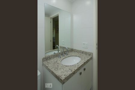 Apartamento à venda com 63m², 2 quartos e 1 vaga Apartamento à venda com 63m², 2 quartos e 1 vagaBanheiro Corredor