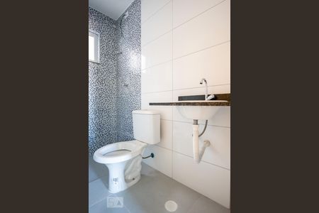 Apartamento para alugar com 45m², 2 quartos e 1 vaga Apartamento para alugar com 45m², 2 quartos e 1 vagaBanheiro