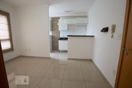 Sala de apartamento para alugar com 1 quarto, 37m² em Residencial Flórida, Ribeirão Preto