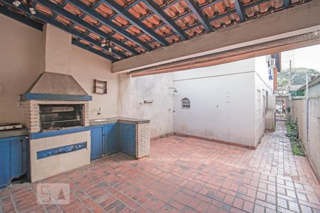 Casa à venda com 160m², 3 quartos e 2 vagasChurrasqueira e Quintal