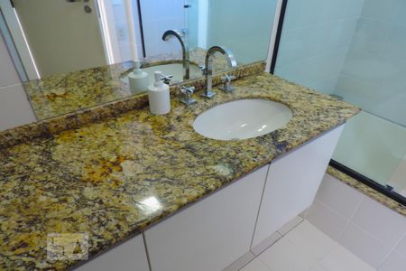 Apartamento para alugar com 80m², 2 quartos e 1 vagaSuite 1- Banheiro Torneira