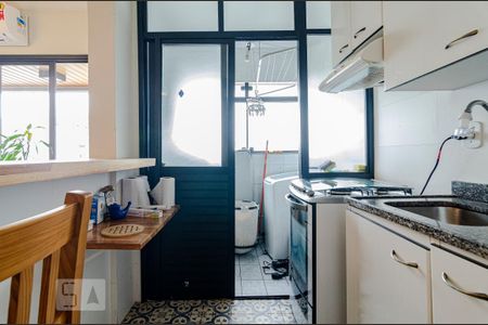 Apartamento para alugar com 60m², 2 quartos e 2 vagasCozinha