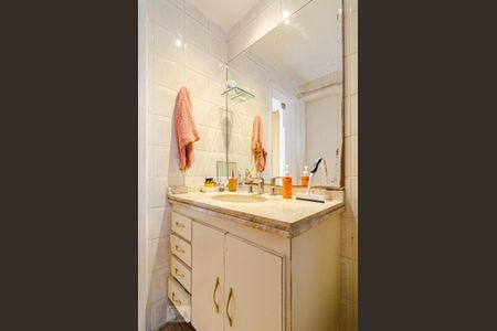 Apartamento para alugar com 60m², 2 quartos e 2 vagasBanheiro