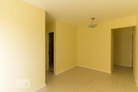 Sala de apartamento para alugar com 3 quartos, 58m² em Vila Pereira Barreto, São Paulo