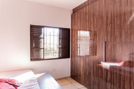 Quarto 1 de casa à venda com 5 quartos, 227m² em Vila Marina, Santo André