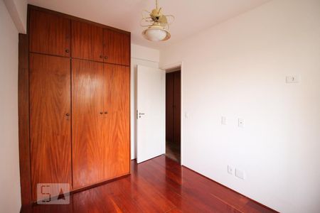Apartamento à venda com 78m², 2 quartos e 2 vagas Apartamento à venda com 78m², 2 quartos e 2 vagasQuarto