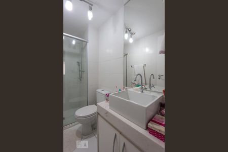 Apartamento à venda com 69m², 2 quartos e 1 vagabanheiro