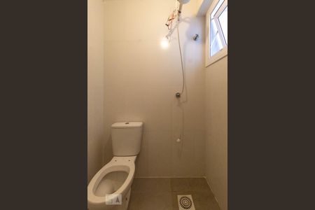 Casa de condomínio à venda com 233m², 3 quartos e 3 vagasBanheiro de Serviço