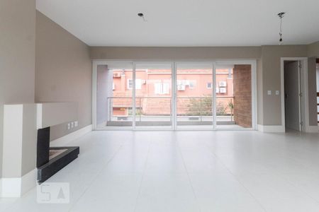 Sala de Estar de casa de condomínio à venda com 3 quartos, 233m² em Vila Assunção, Porto Alegre