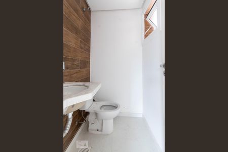 Lavabo de casa de condomínio à venda com 3 quartos, 233m² em Vila Assunção, Porto Alegre