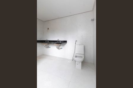 Casa de condomínio à venda com 233m², 3 quartos e 3 vagasBanheiro da Suíte