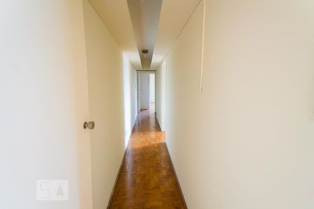 Apartamento à venda com 110m², 2 quartos e 3 vagasCorredor