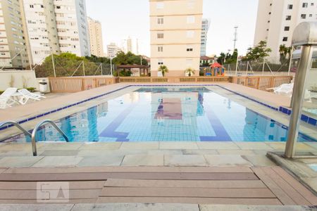 Apartamento à venda com 110m², 2 quartos e 3 vagasÁrea comum - Piscina