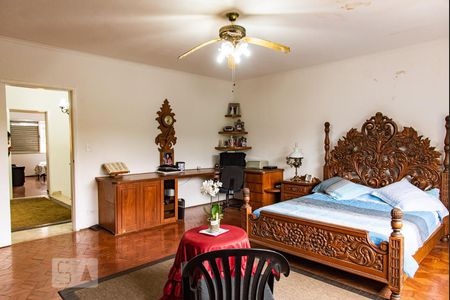 Casa à venda com 365m², 3 quartos e 3 vagasSuíte