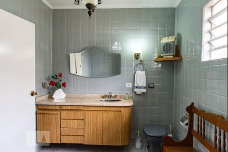 Casa à venda com 365m², 3 quartos e 3 vagasBanheiro