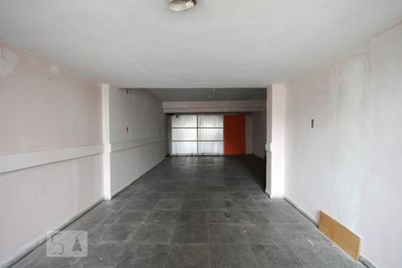 Casa à venda com 300m², 4 quartos e 2 vagasGaragem