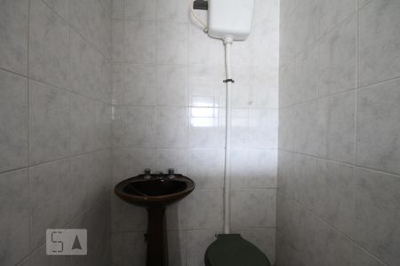 Casa à venda com 300m², 4 quartos e 2 vagasBanheiro de serviço