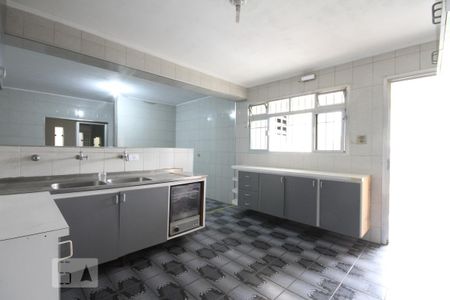 Casa à venda com 300m², 4 quartos e 2 vagasCozinha