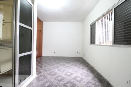 Casa à venda com 300m², 4 quartos e 2 vagasSuíte
