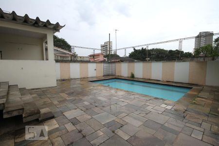 Casa à venda com 300m², 4 quartos e 2 vagasPiscina