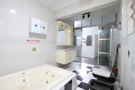 Casa à venda com 300m², 4 quartos e 2 vagasSuíte