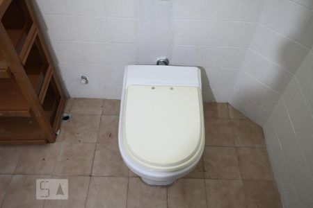Casa à venda com 300m², 4 quartos e 2 vagasBanheiro