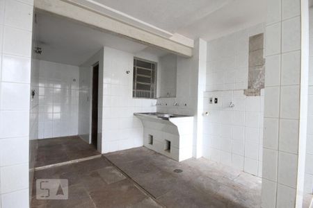 Casa à venda com 300m², 4 quartos e 2 vagasÁrea de serviço