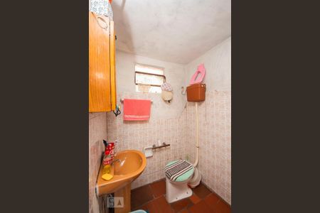 Casa à venda com 160m², 5 quartos e 3 vagas Casa à venda com 160m², 5 quartos e 3 vagasBanheiro