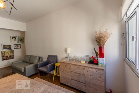 Sala de apartamento à venda com 3 quartos, 85m² em Bela Vista, São Paulo