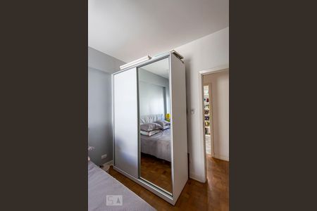 Apartamento à venda com 85m², 3 quartos e sem vagaQuarto 1